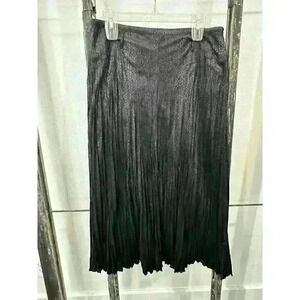 Tribal Brand women's Skirt, Sz 10, Black “snake print”